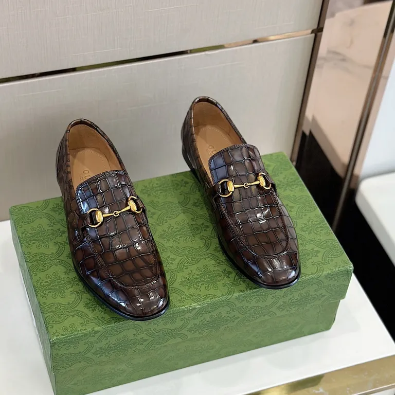 Gucci Shoe 